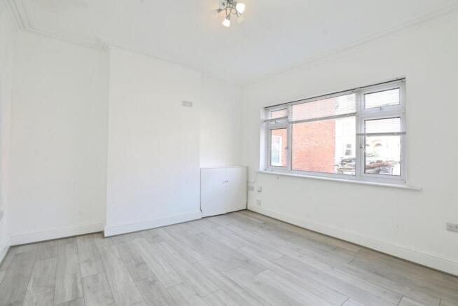 pbox-IMG.jpg