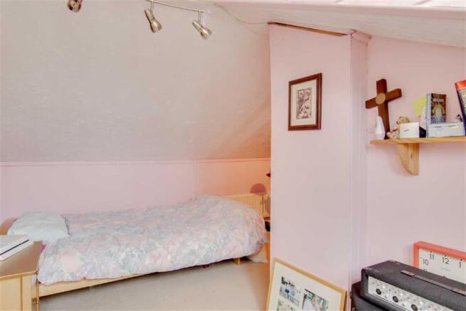 BEDROOM FIVE