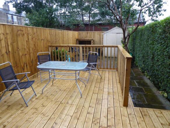 3 bed Town House to rent Image 11