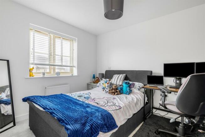 2 Broadleaf Road, Lutterworth