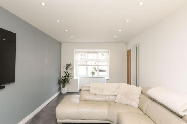 3 bed Detached for sale Image 11