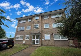 First Floor Flat, 171b, Whalebone Lane South, Dagenham RM8 1AT