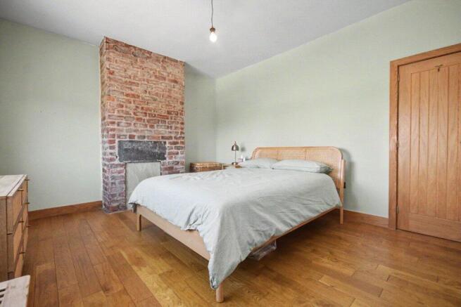 2 bed Semi-Detached for sale Image 6