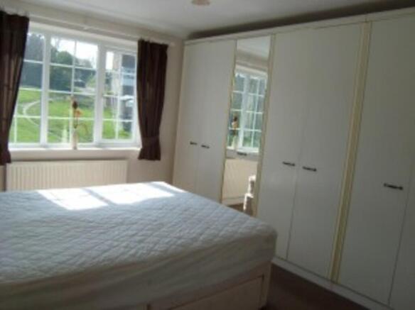 2 bed Apartment to rent Image 7