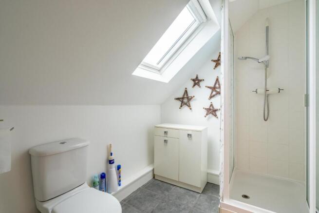 3 bed Penthouse for sale Image 10