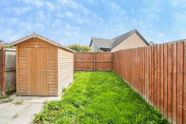 3 bed Town House for sale Image 4