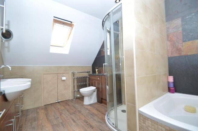 En-suite Bathroom