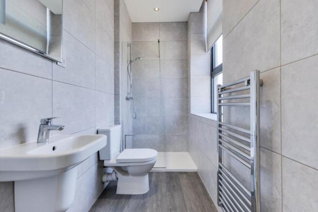 3 bed Flat for sale Image 10