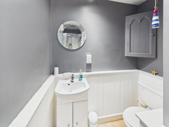 3 bed Cottage for sale Image 8
