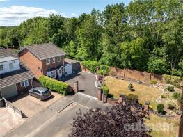 41, Kingscote Close, Redditch B98 9LJ