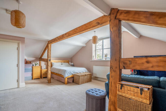 2 bed Penthouse for sale Image 6