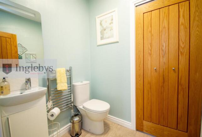 3 bed House for sale Image 7