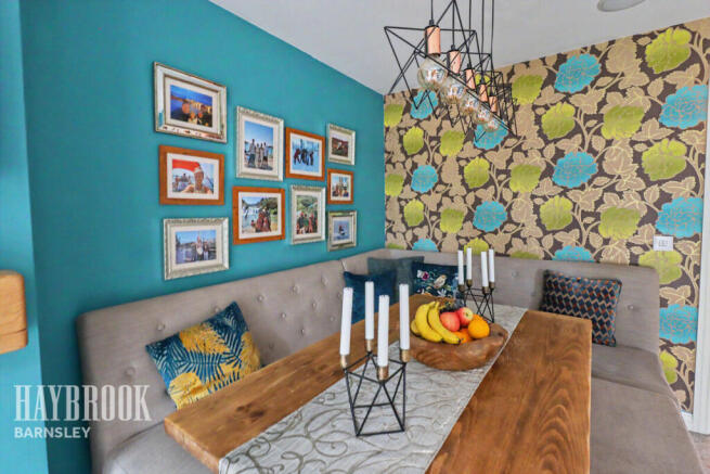 3 bed Semi-Detached for sale Image 4