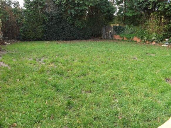 Lawned garden