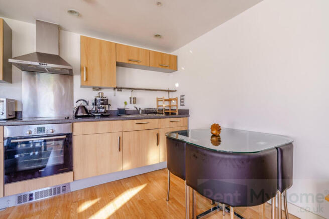 8395742-interior05-800.jpg