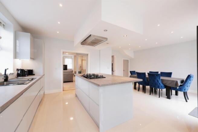 Kitchen/Breakfast