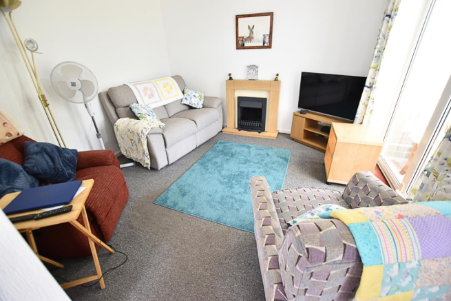 REAR SITTING ROOM