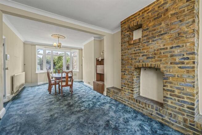 98 Central Avenue, Hounslow, TW3 2QL-16.JPG