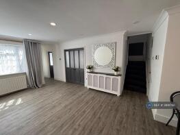 56, Kingsway, Caversham, Reading RG4 6RH