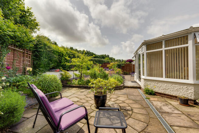 Rear Patio Garden