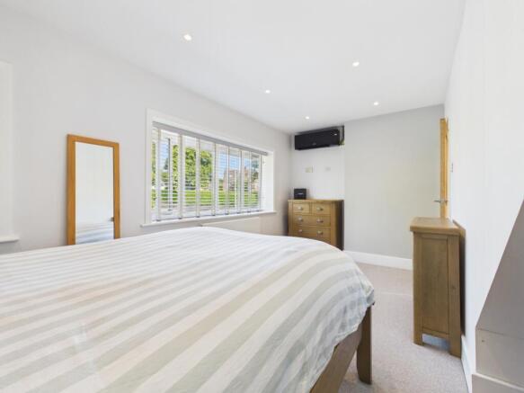 2 bed Terraced for sale Image 10