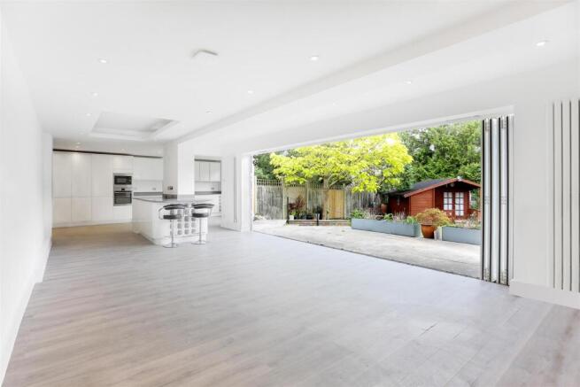 1473293857 - 26 V2.jpg