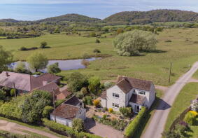 Swifts Corner, Hollybed Street, Castlemorton WR13 6DB