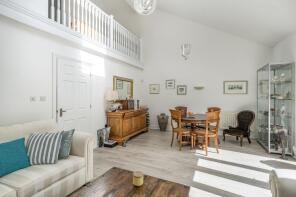9, Clarendon Mews, Parkers Lane, Ashtead KT21 2AL