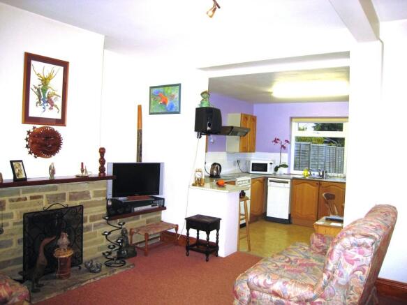 Photo 3