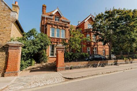 Orchard Place, Faversham, ME13
