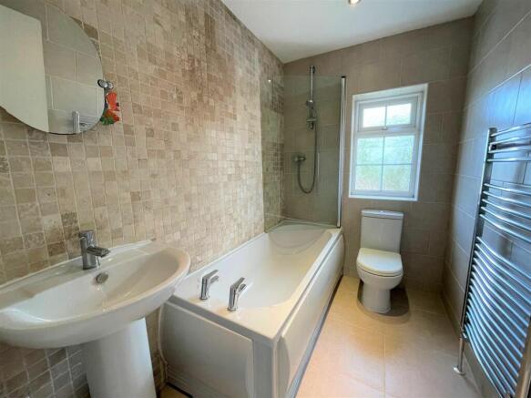HOUSE BATHROOM