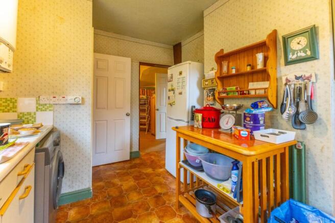 3 bed Semi-Detached for sale Image 5