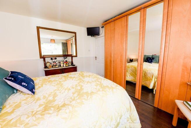 Bedroom 1 (Double)