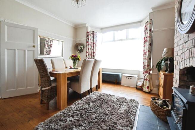 3 bed Semi-Detached for sale Image 5