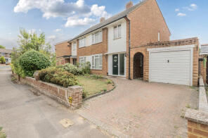 20, Falstaff Avenue, Earley RG6 5TQ