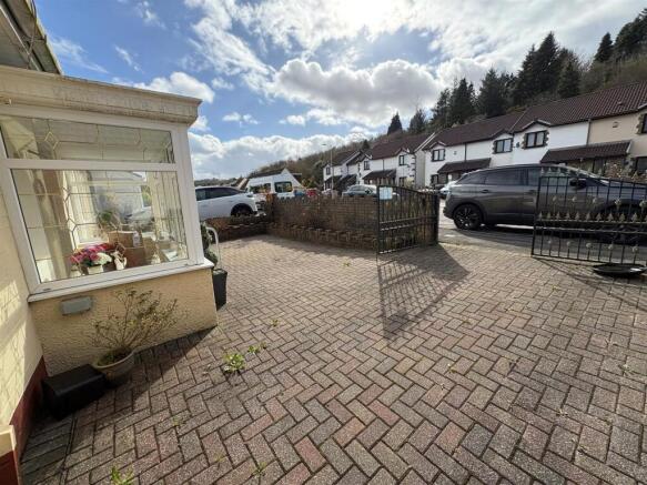 Driveway / Front Garden