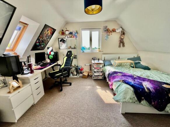 Photo 11