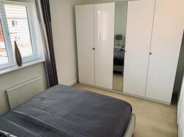 2 bed Semi-Detached to rent Image 8