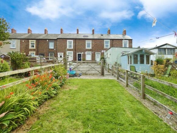 Divorced Front Garden