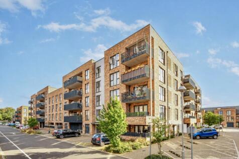 Reynard Way, Brentford
