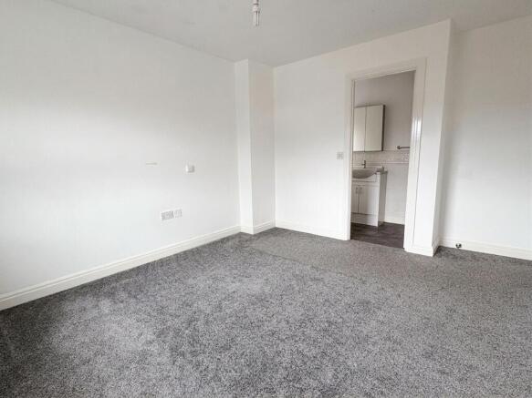 3 bed Detached for sale Image 10
