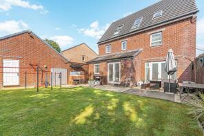 14, Ty'n-y-gollen Court, St Mellons, Cardiff CF3 5AA