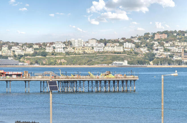 1360897-2-68dc1e8...