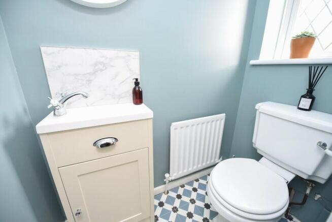 Cloakroom/WC