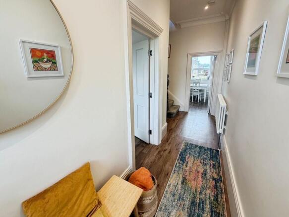 4 bed Terraced for sale Image 8