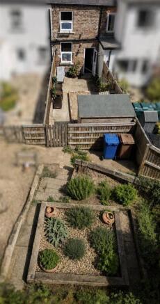 2 bed Terraced for sale Image 11