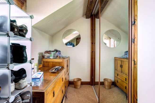DRESSING ROOM
