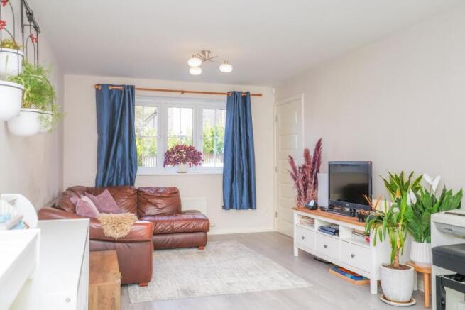 4 bed Detached for sale Image 6