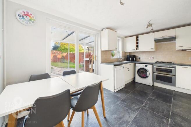 Fitzgerald Road, Poringland, Norwich photo 3