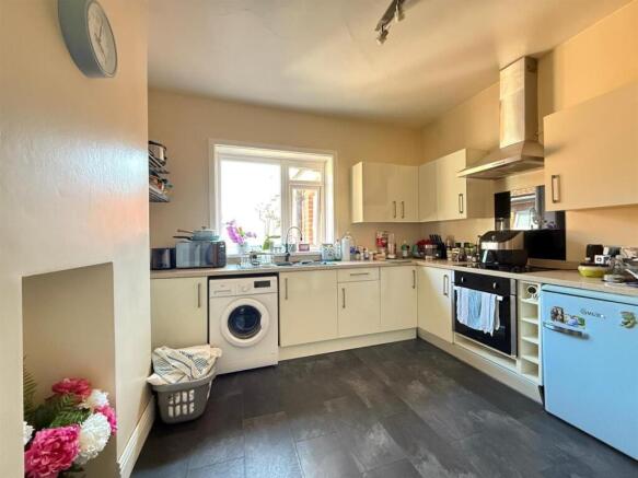 Kitchen - 19a